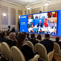 Посещение XX съезда общественной организаци Президента Российской Федерации Владимира Путина